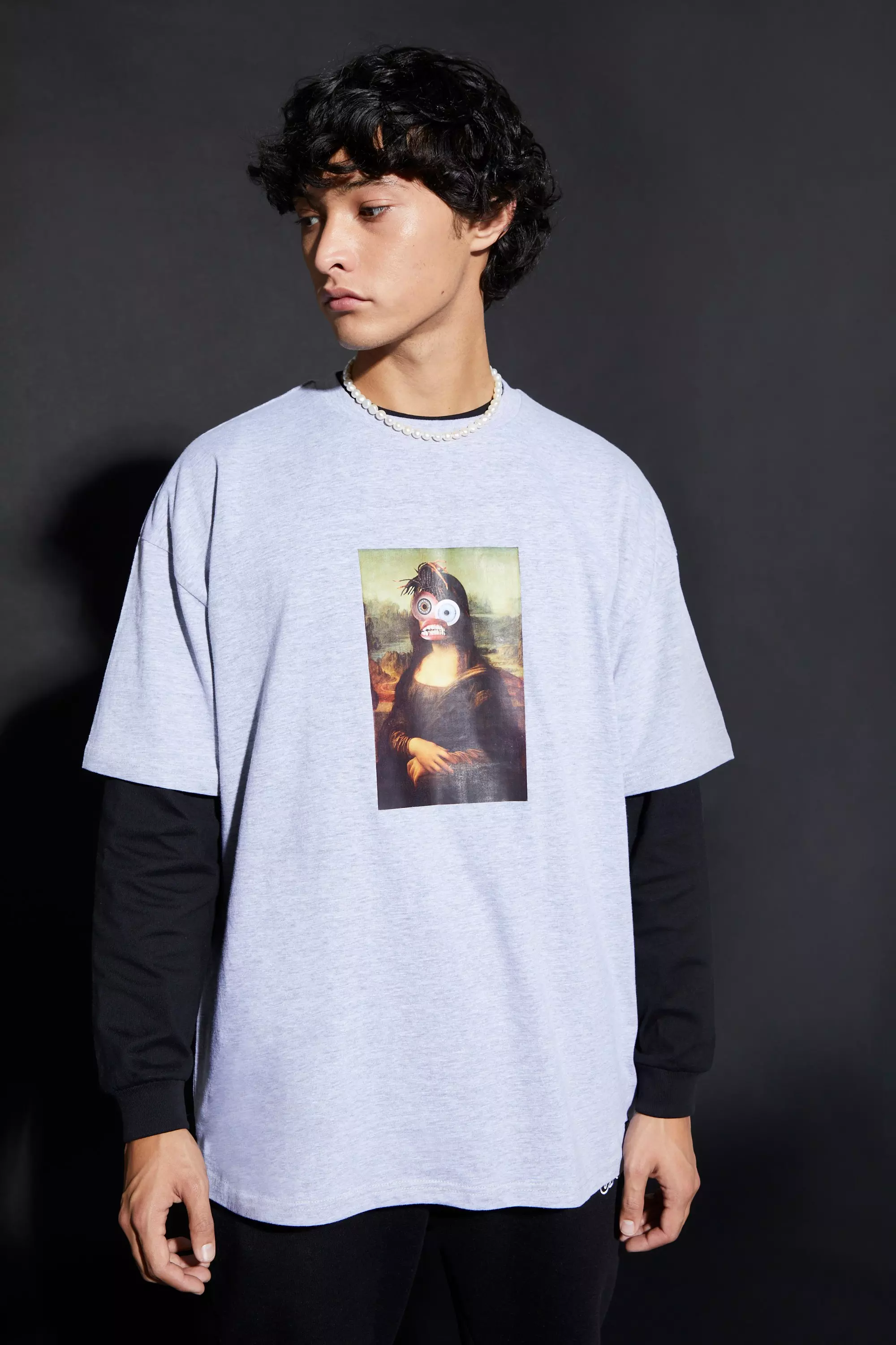 Oversized Mona Lisa Step Hem T-shirt | boohooMAN USA